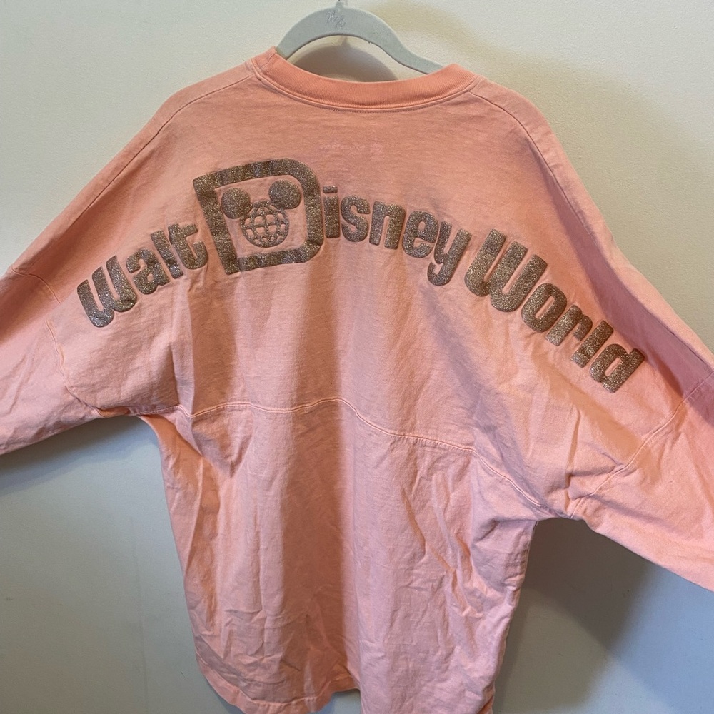 Walt Disney World Spirit Jersey light coral size medium with gold glitter - Picture 2 of 5